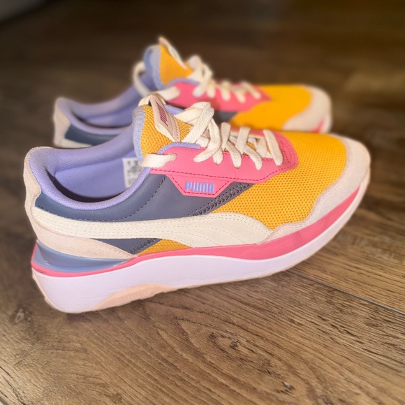 Puma Women's Cruise Rider Retro Sneaker Size 7.5 - Picture 1 of 7